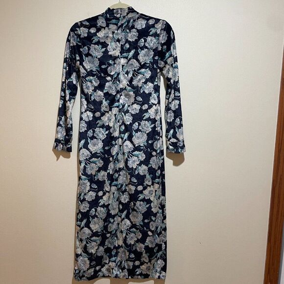 No. 6 Store Size 1=S Navy Velvet Floral Mock Neck Long Sleeve Midi Dress - Picture 9 of 14